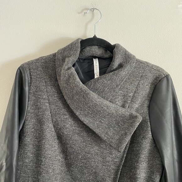 Fabletics Womn XL Fleece Faux Leather Pockets Wrap Front Grunge Moto Milano Coat - Picture 9 of 14